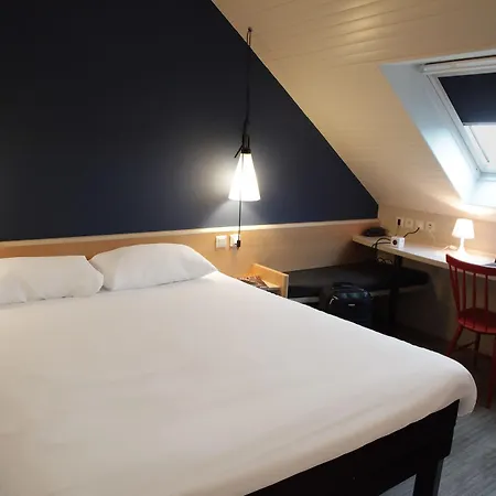 Ibis Kergaradec Hotel 3*