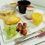 Hotel Ibis Kergaradec 3*
