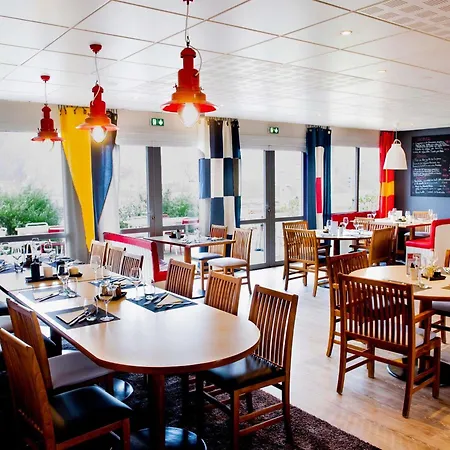 Ibis Kergaradec Hotel 3*