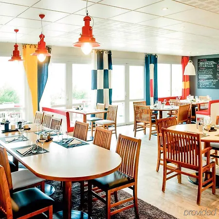 Ibis Kergaradec Hotel 3*