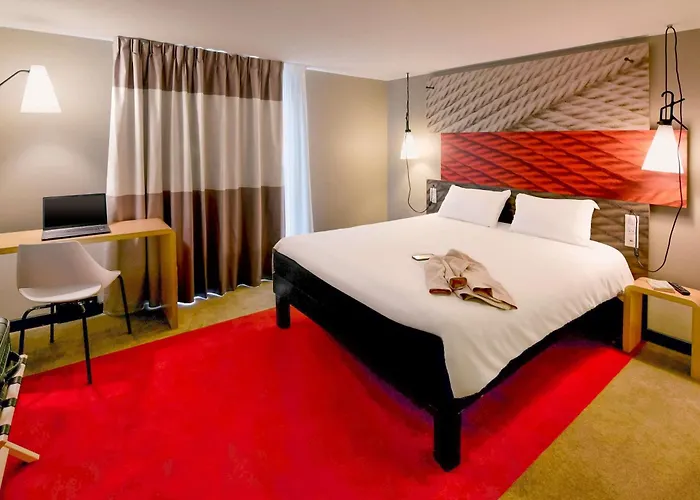 Otel Ibis Kergaradec 3*