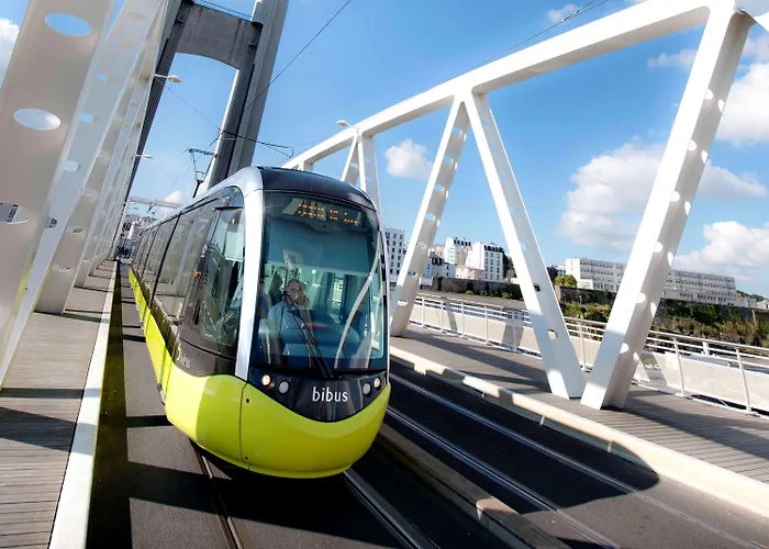 布雷斯特克加赫德克酒店 3* 布雷斯特