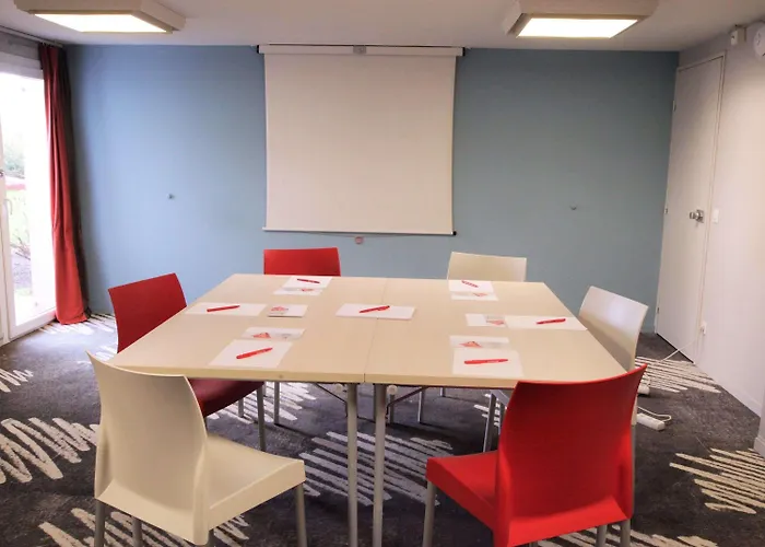 Ibis Kergaradec Готель 3*