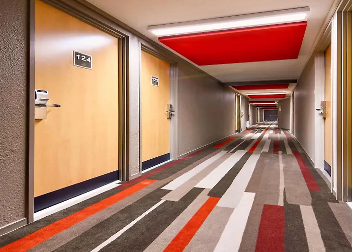 Otel Ibis Kergaradec Brest