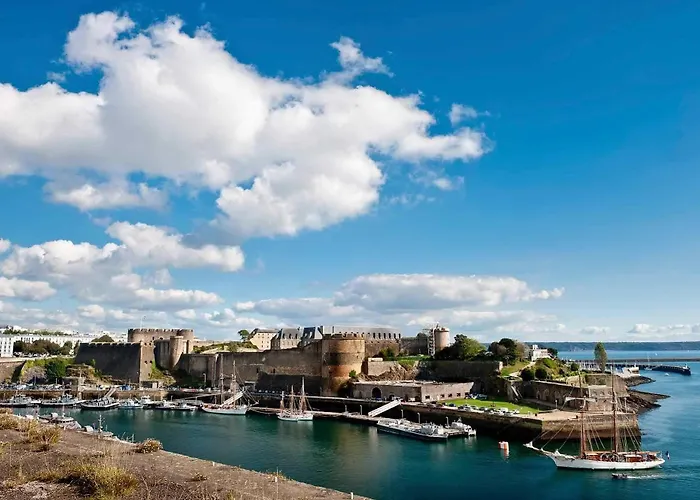 布雷斯特克加赫德克酒店 酒店 布雷斯特