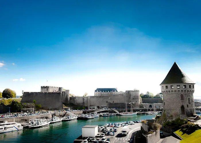 布雷斯特克加赫德克酒店